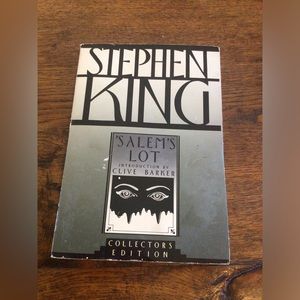 Salem's Lot: Collectors Edition (Collectors' Editions) Paperback – Stephen King